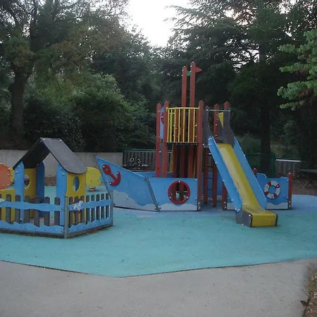 De La Pinede Grimaud